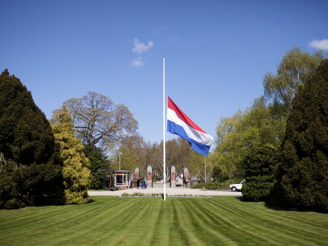 Gemeentelijke Herdenking Nieuwe Ooster Foto: Dirk-Jan Visser